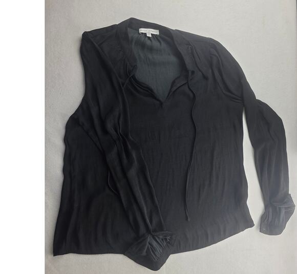 Maison d' Amelie Tops - Anthropologie Maison D Amelie Blouse Size XS